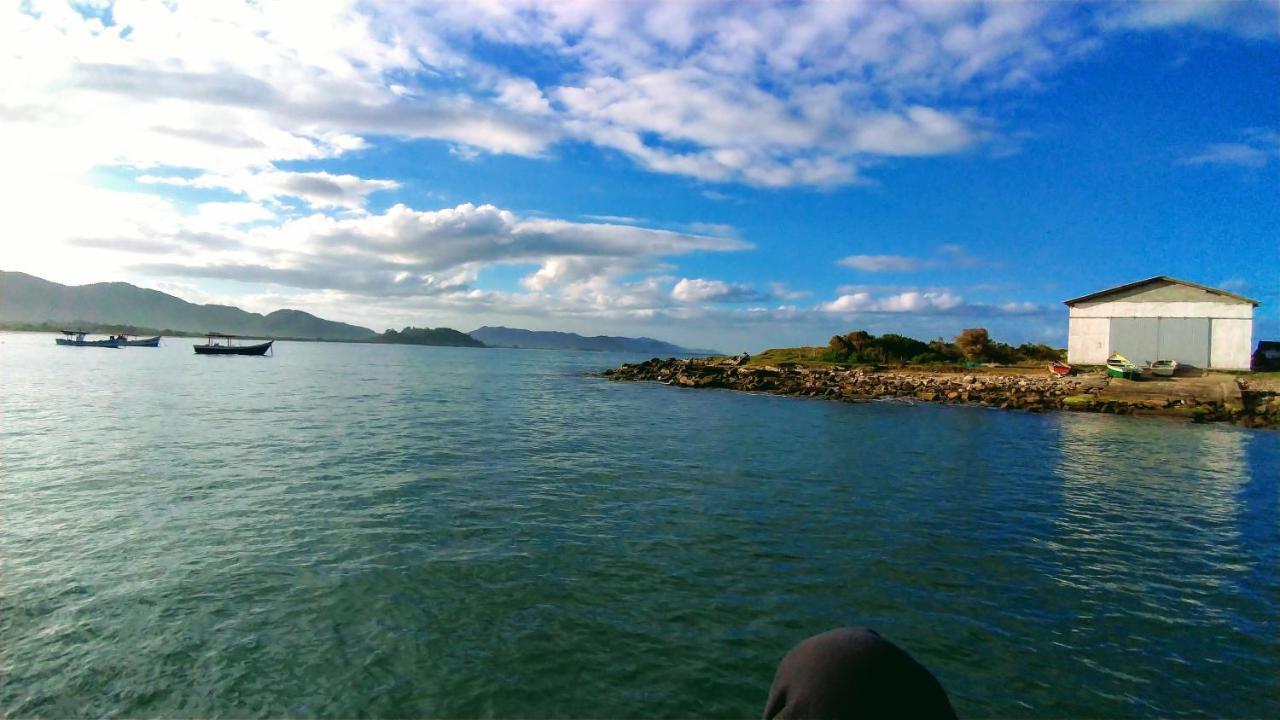 Chale Praia Da Armacao Florianópolis Exteriör bild